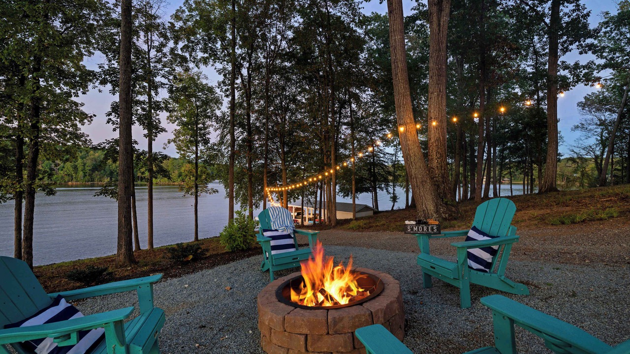 Photo of Outdoor in Leasburg