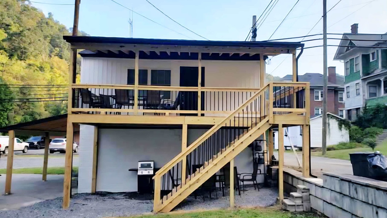 Photo of Outdoor in Welch