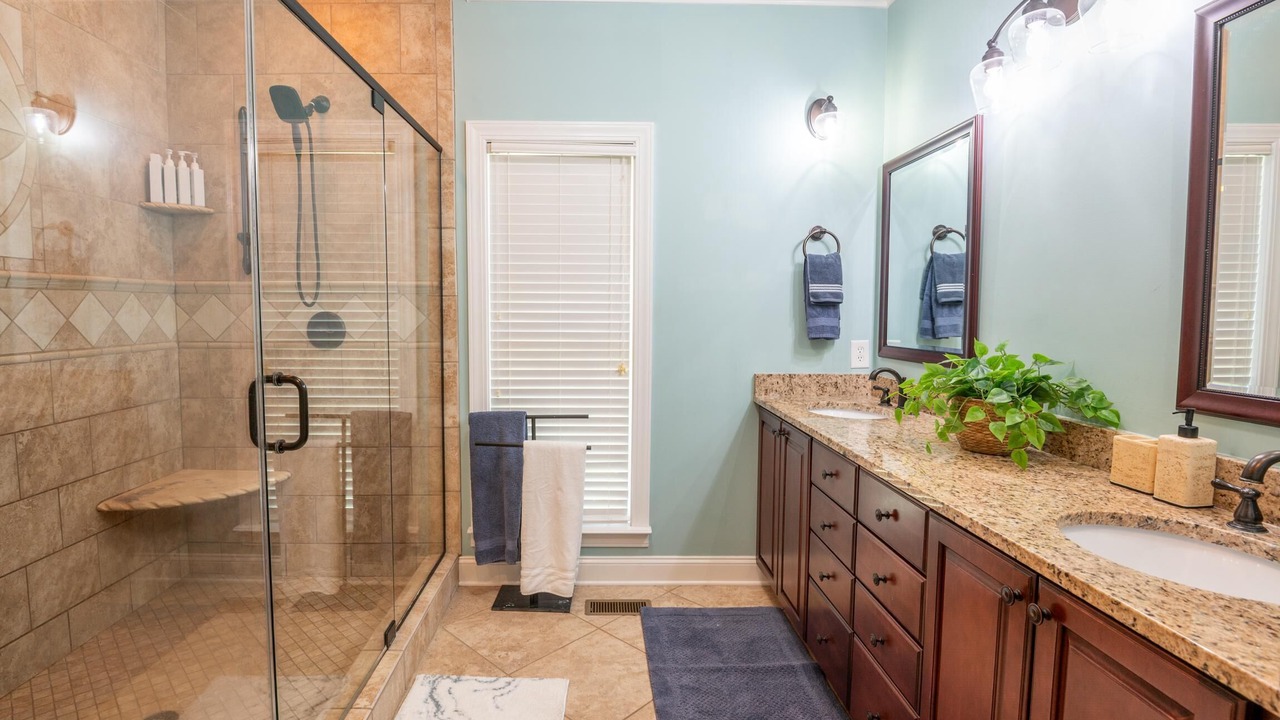 Photo of Bathroom in Manning