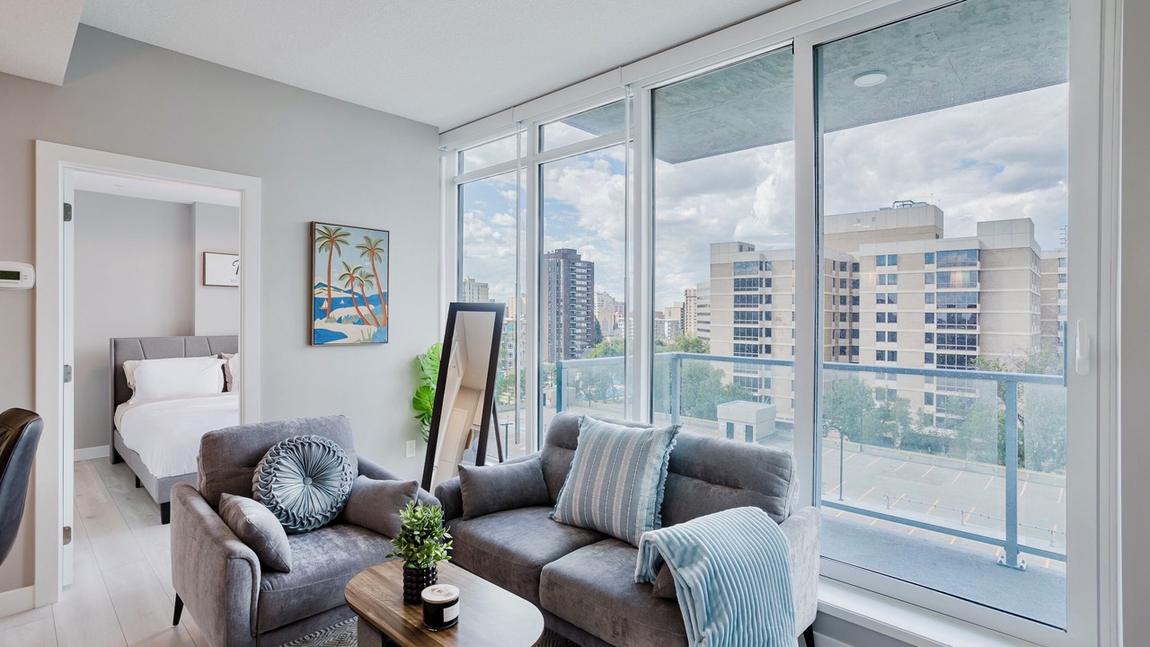 Photo of Livingroom in North Central Edmonton