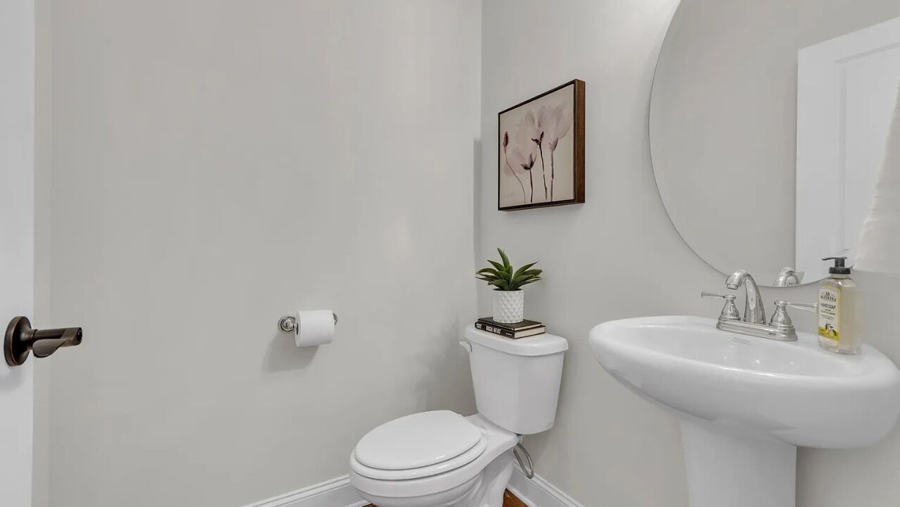 Photo of Bathroom in Dunean