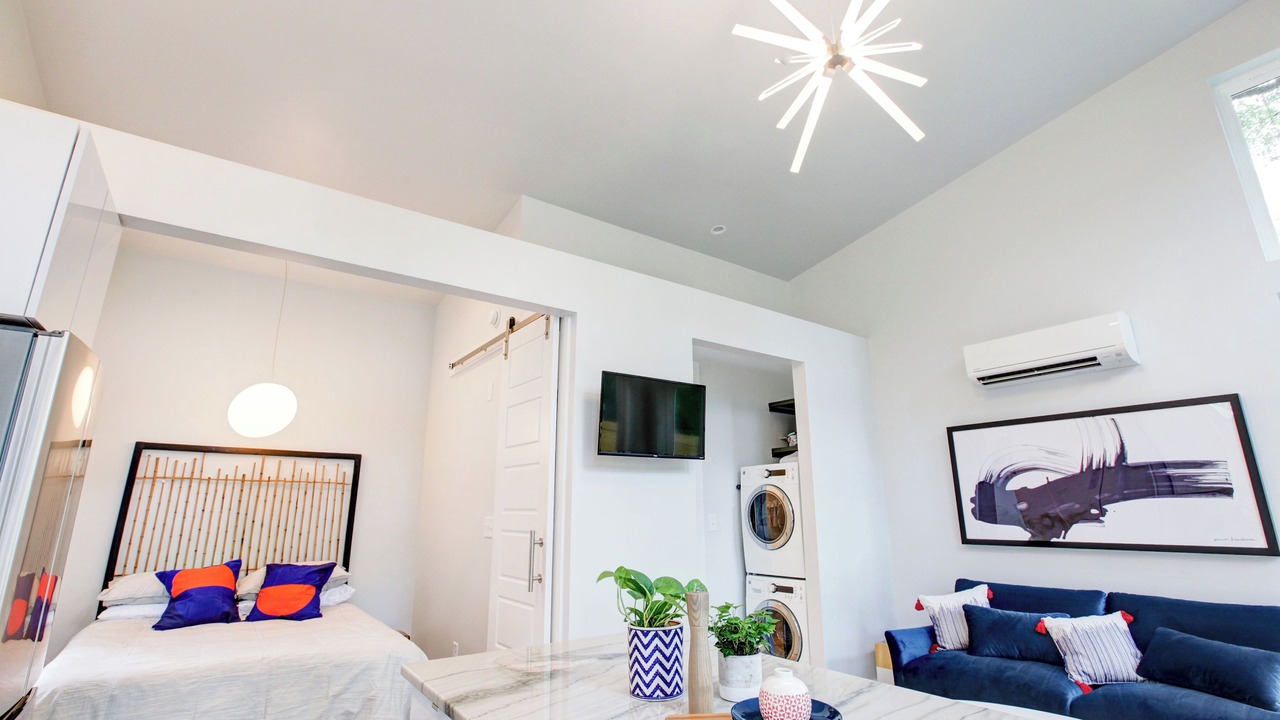 Photo of Bedroom in Villa Heights