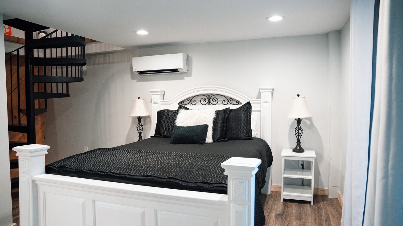 Photo of Bedroom in Central