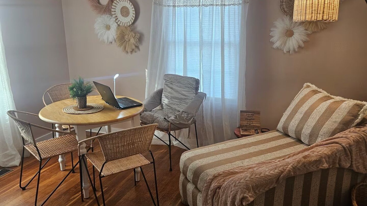 Photo of Livingroom in Kingsport