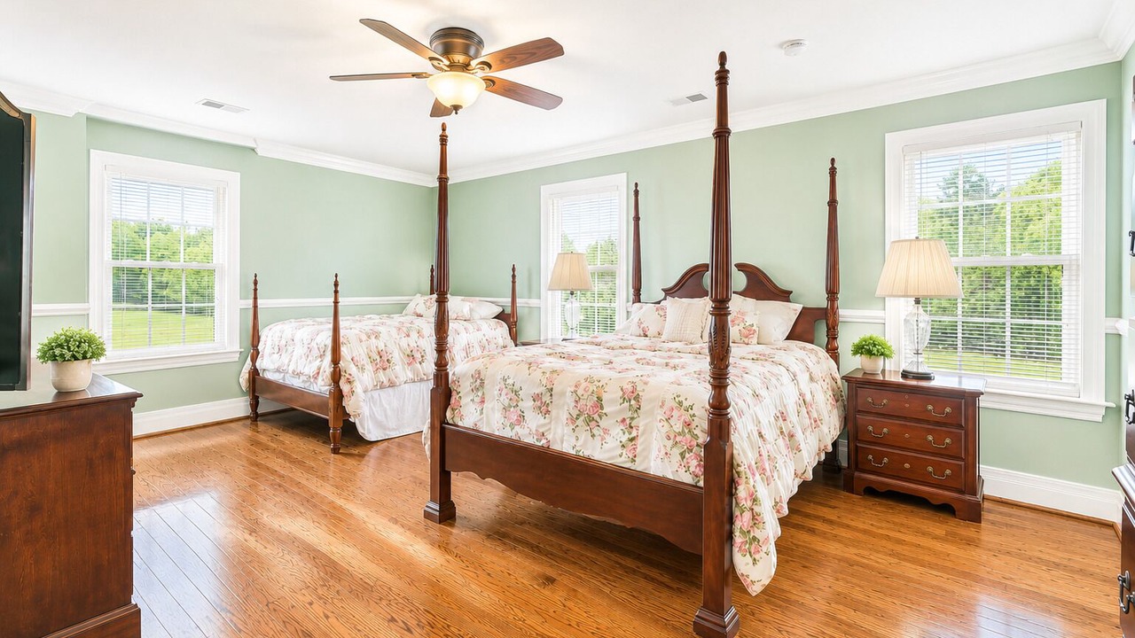 Photo of Bedroom in Cascade