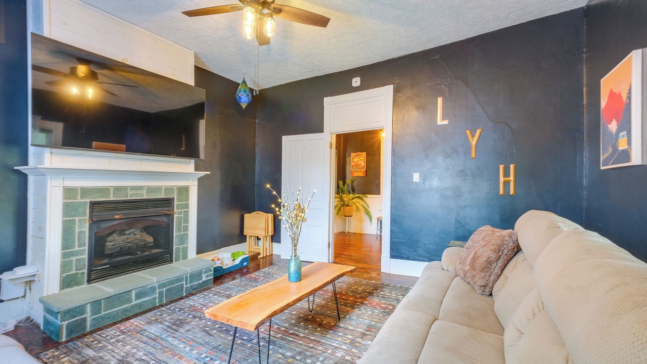Photo of Livingroom in Lynchburg