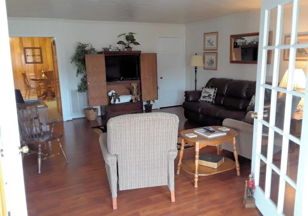 Photo of Livingroom in Harbinger