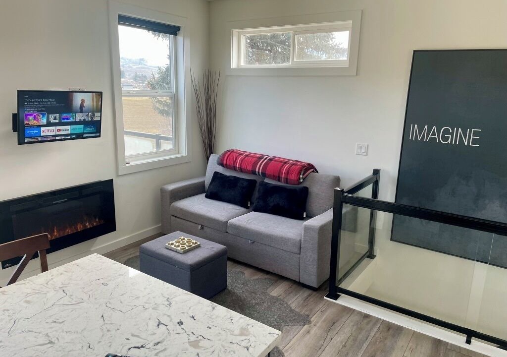 Photo of Livingroom in East Hill