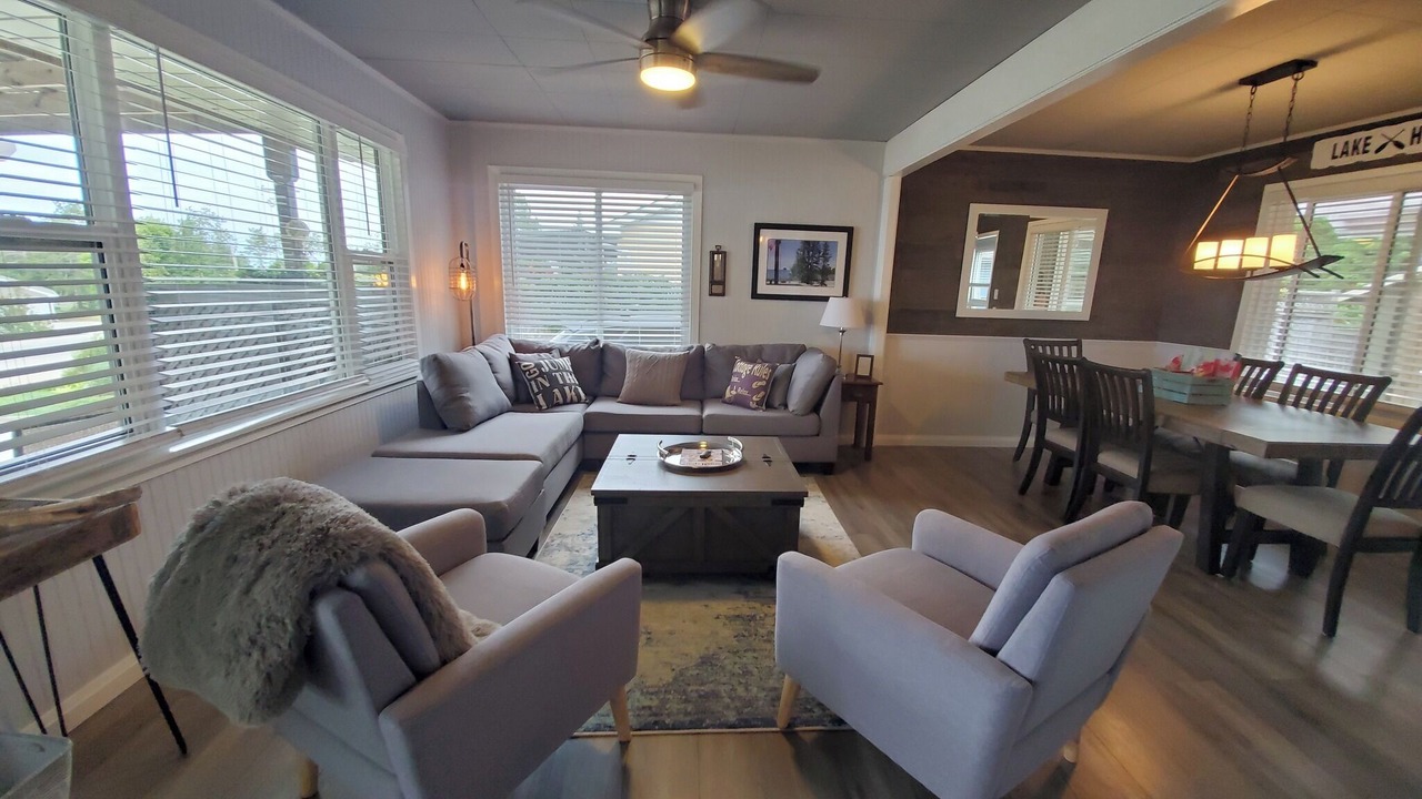 Photo of Livingroom in Saugeen Shores