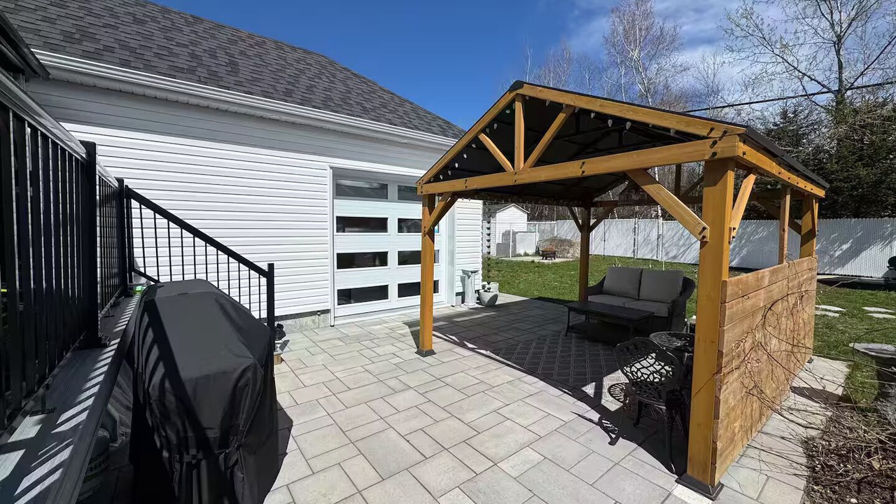 Photo of Patio Balcony in Mirabel