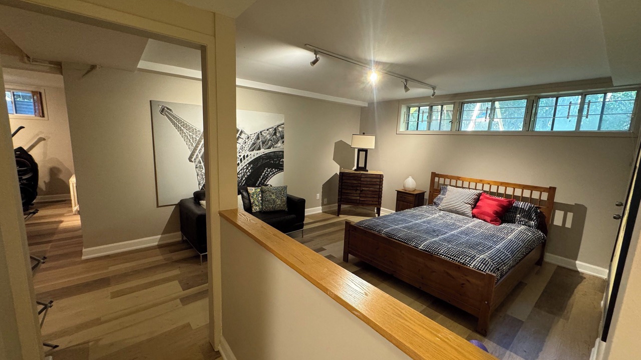 Photo of Bedroom in Newtonbrook