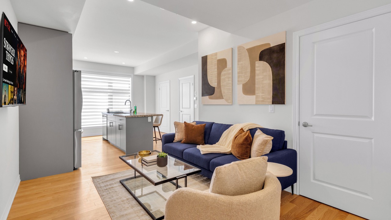 Photo of Livingroom in Oakville