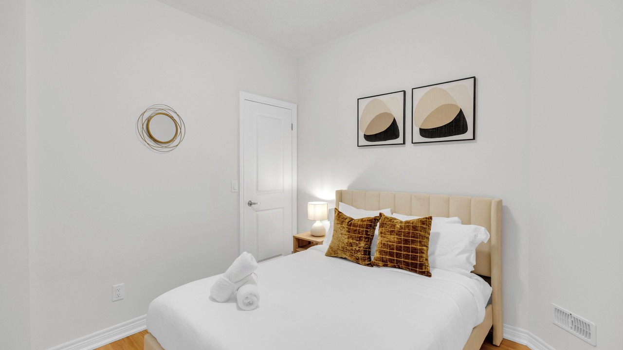 Photo of Bedroom in Oakville