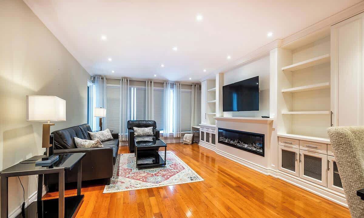 Photo of Livingroom in Etobicoke