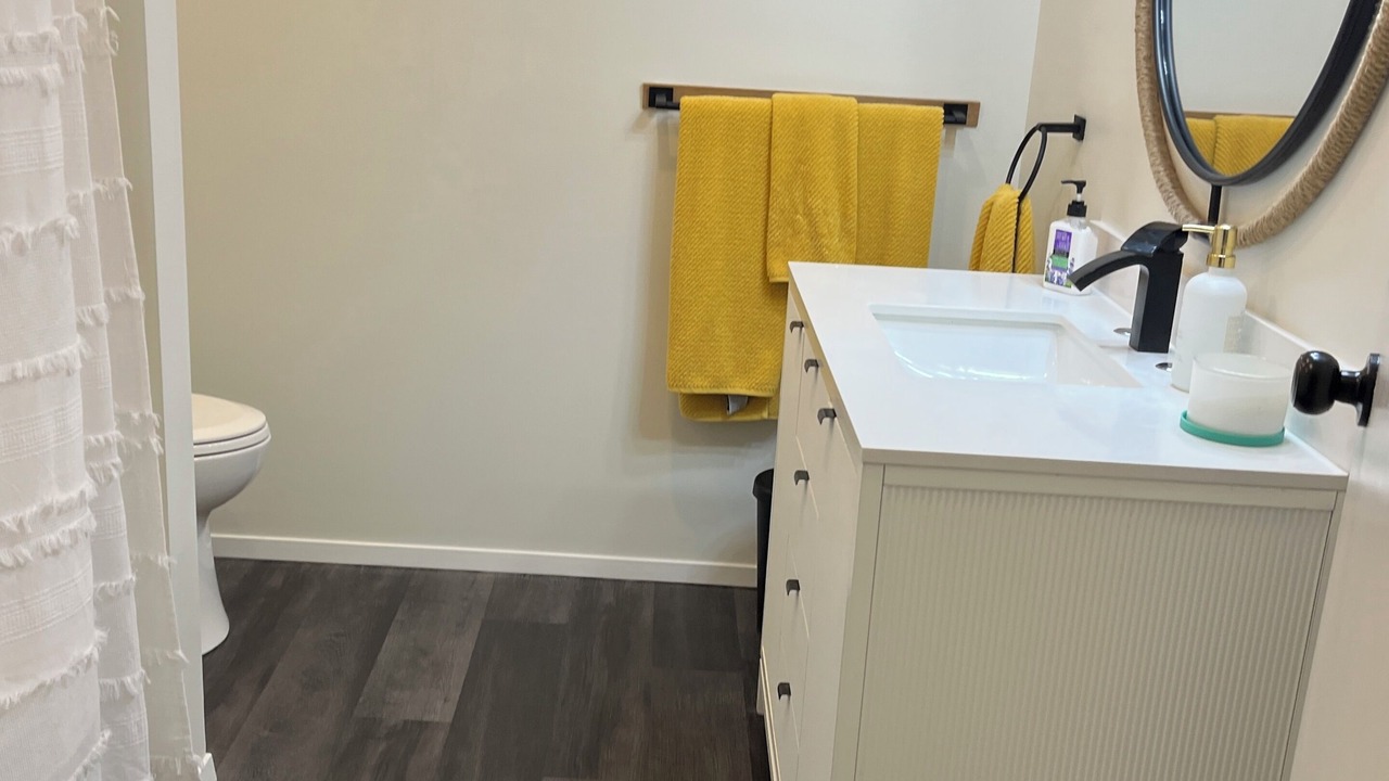 Photo of Bathroom in Traverse Bay