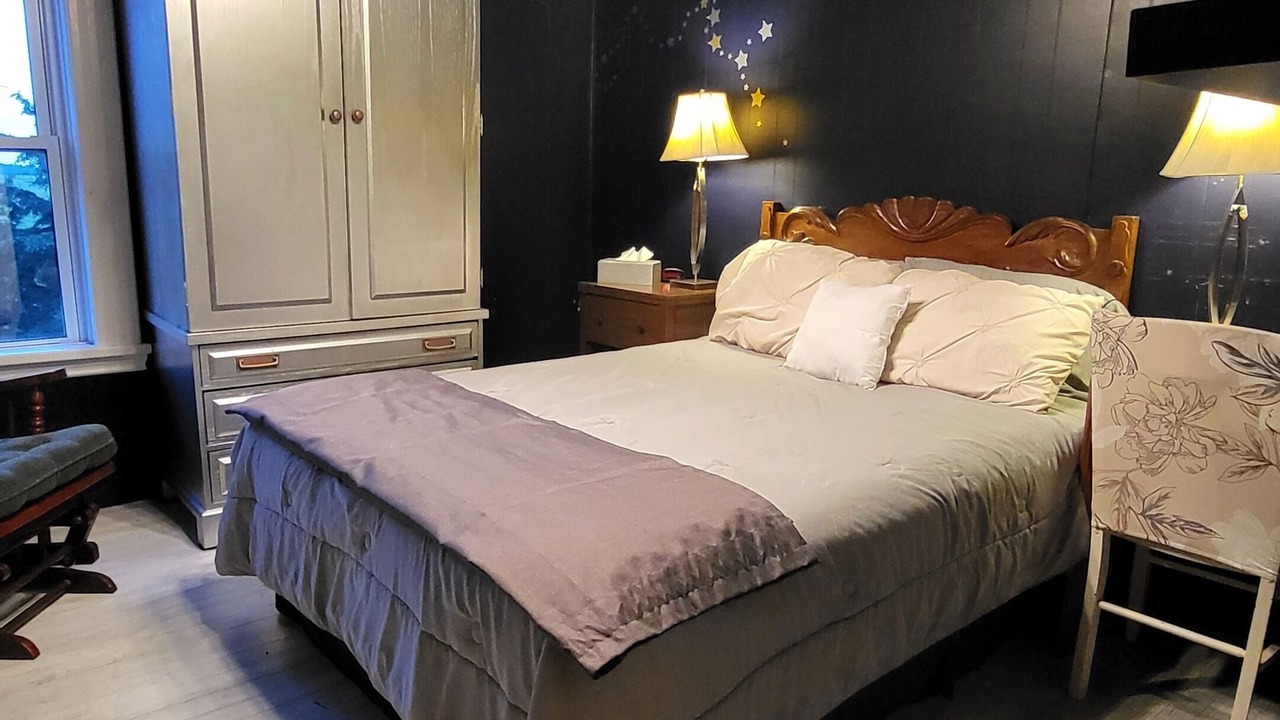 Photo of Bedroom in Huron East