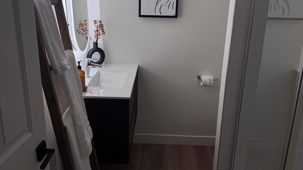 Photo of Bathroom in Canyon Heights