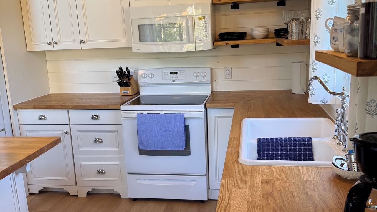 Photo of Kitchen in Point Prim
