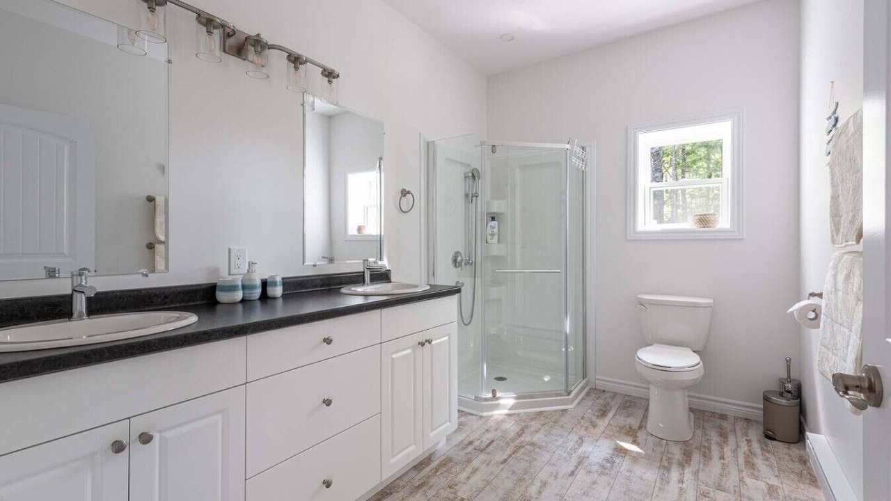 Photo of Bathroom in Lunenburg County