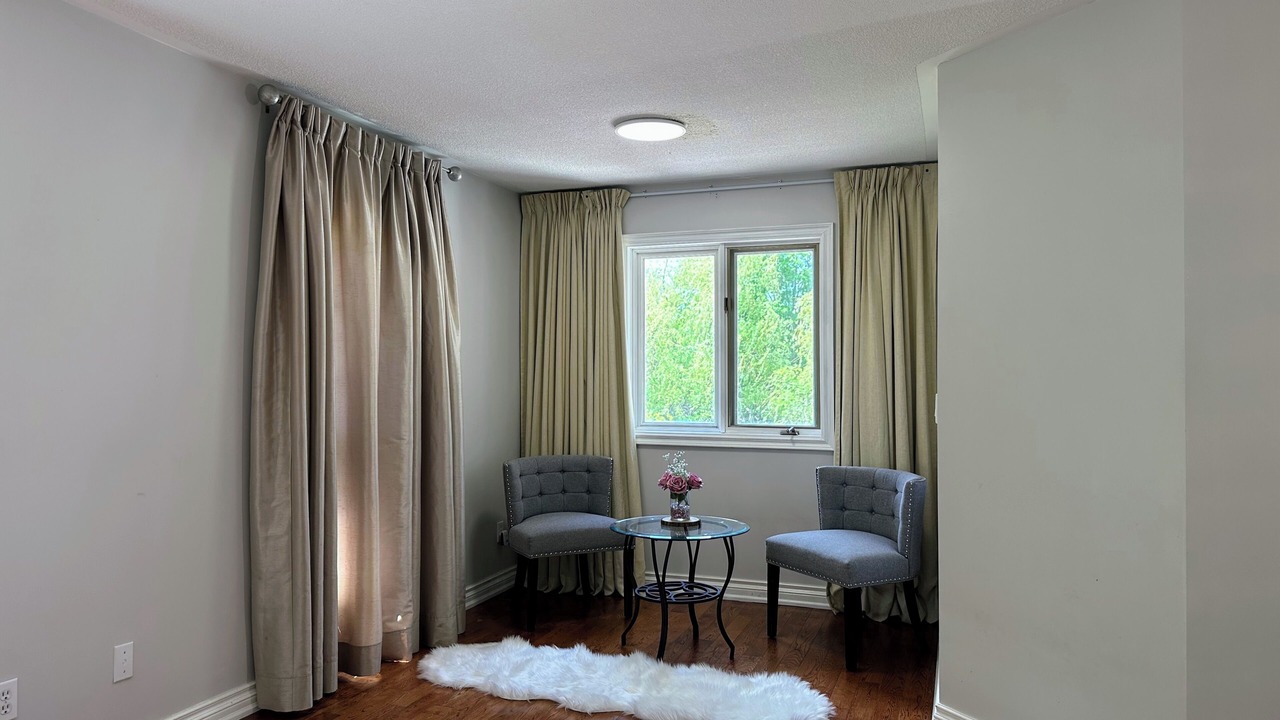 Photo of Bedroom in Colborne