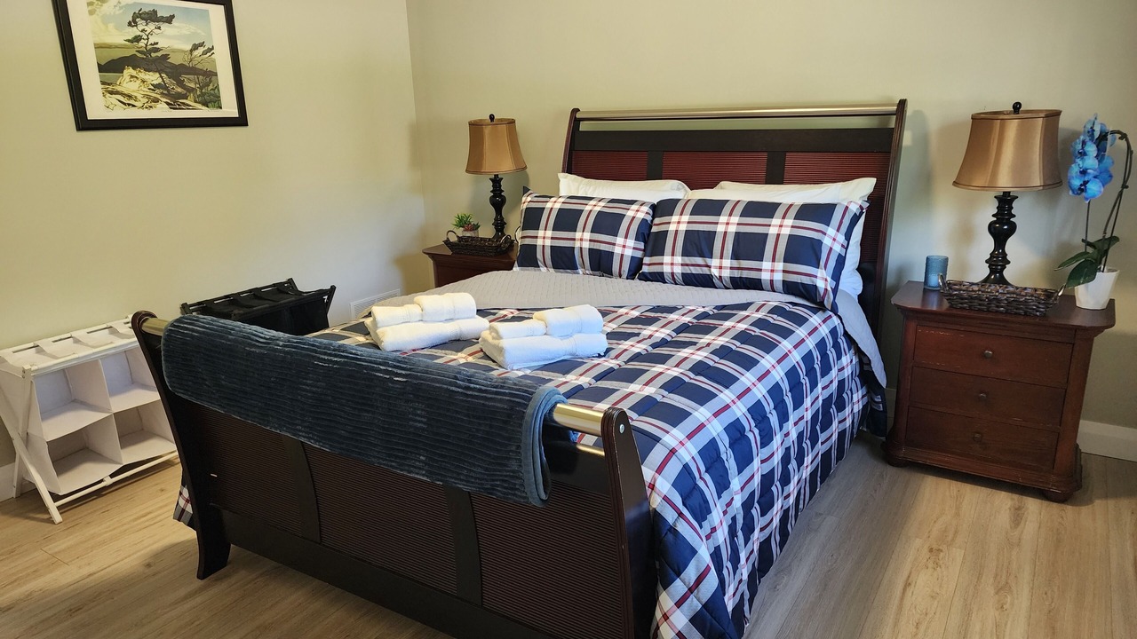 Photo of Bedroom in Victoria Harbour
