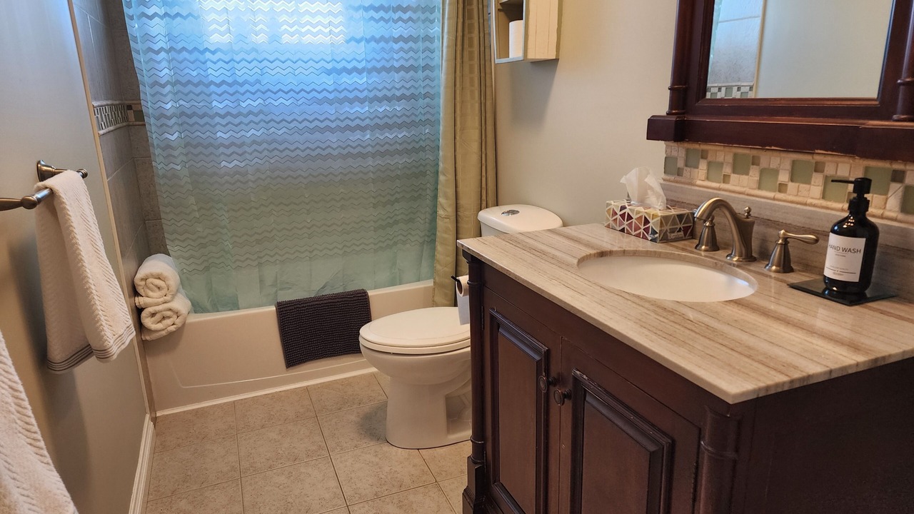 Photo of Bathroom in Victoria Harbour
