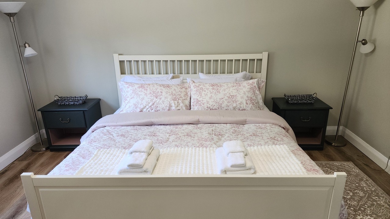 Photo of Bedroom in Victoria Harbour