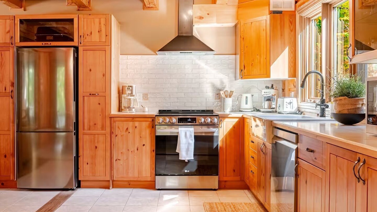 Photo of Kitchen in Val-des-Lacs