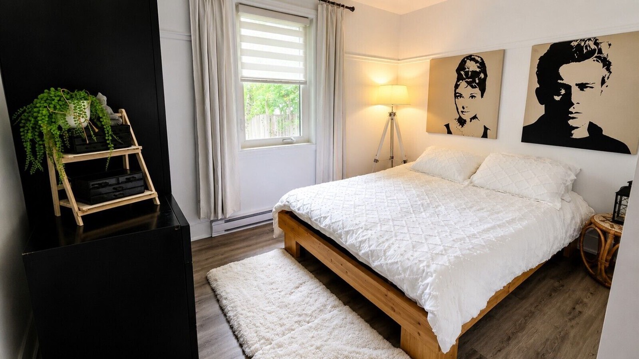 Photo of Bedroom in Pointe-des-Cascades