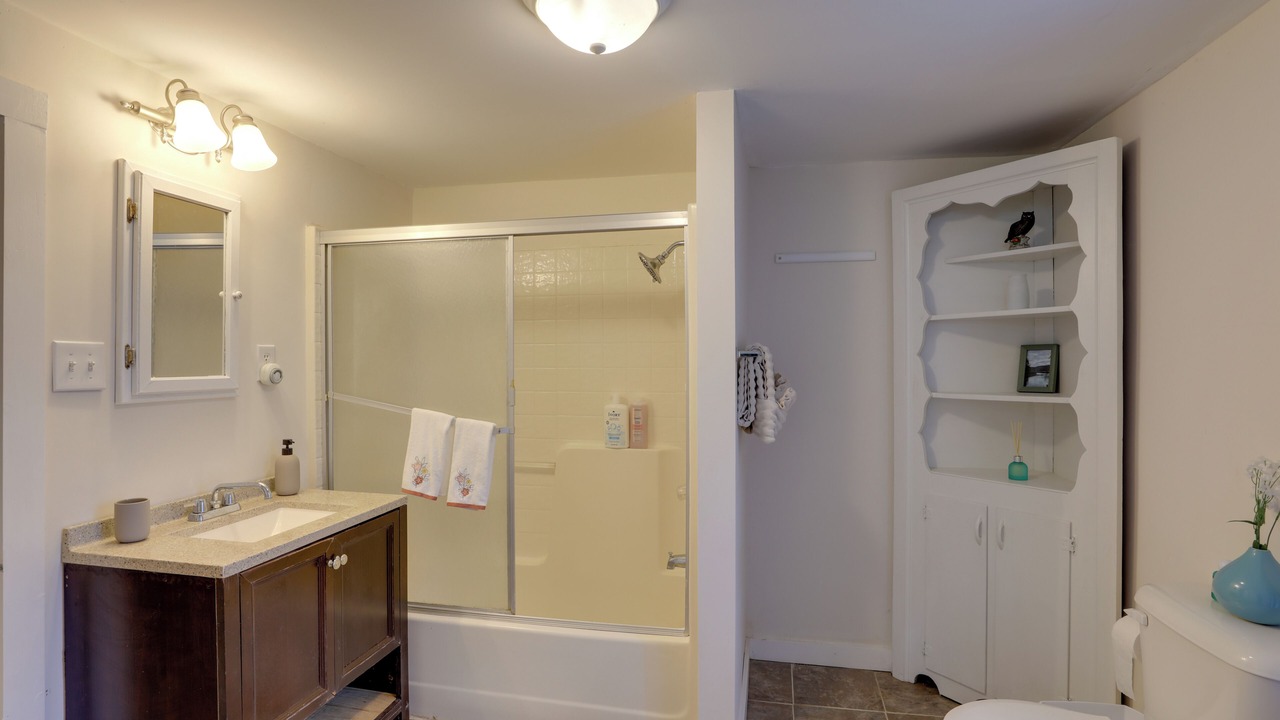 Photo of Bathroom in West Jefferson