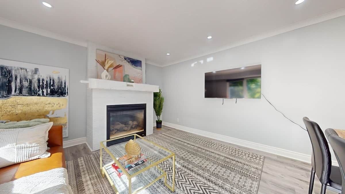 Photo of Livingroom in York Regional Municipality