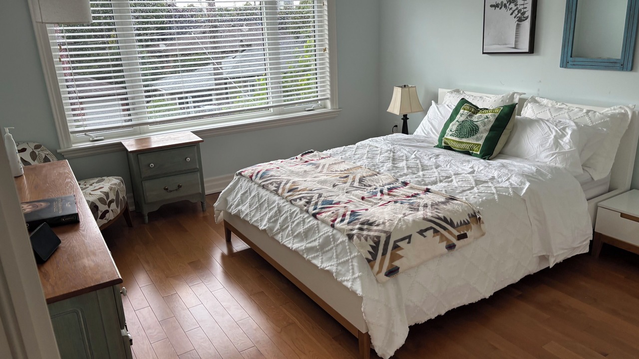 Photo of Bedroom in Alderwood