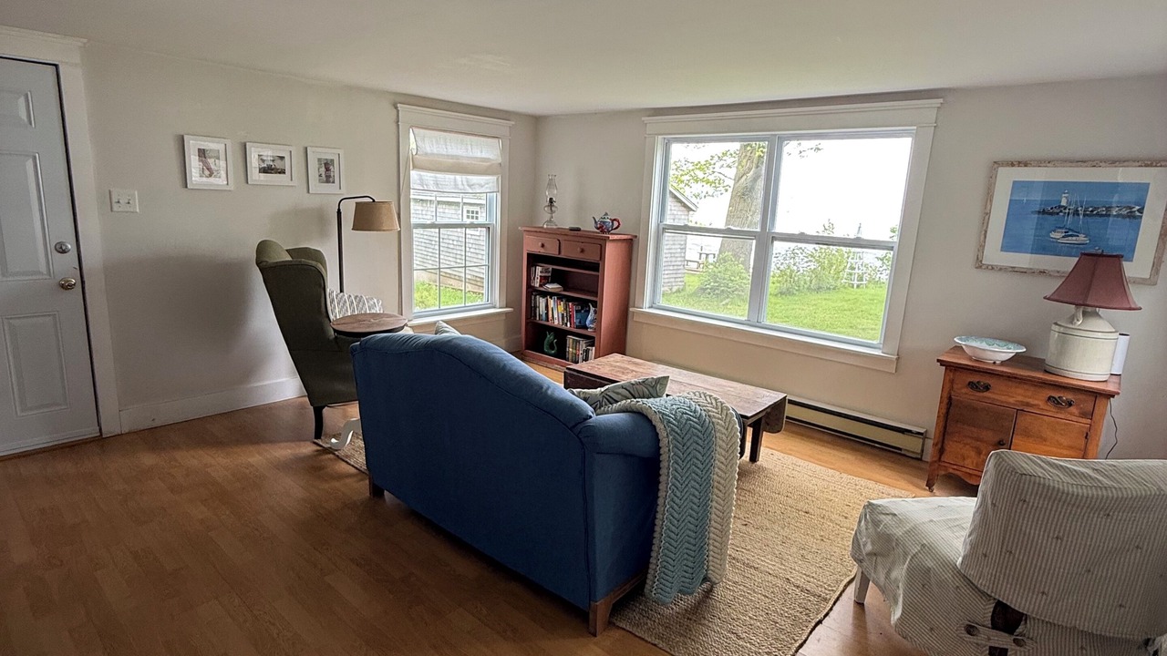 Photo of Livingroom in Kingsport