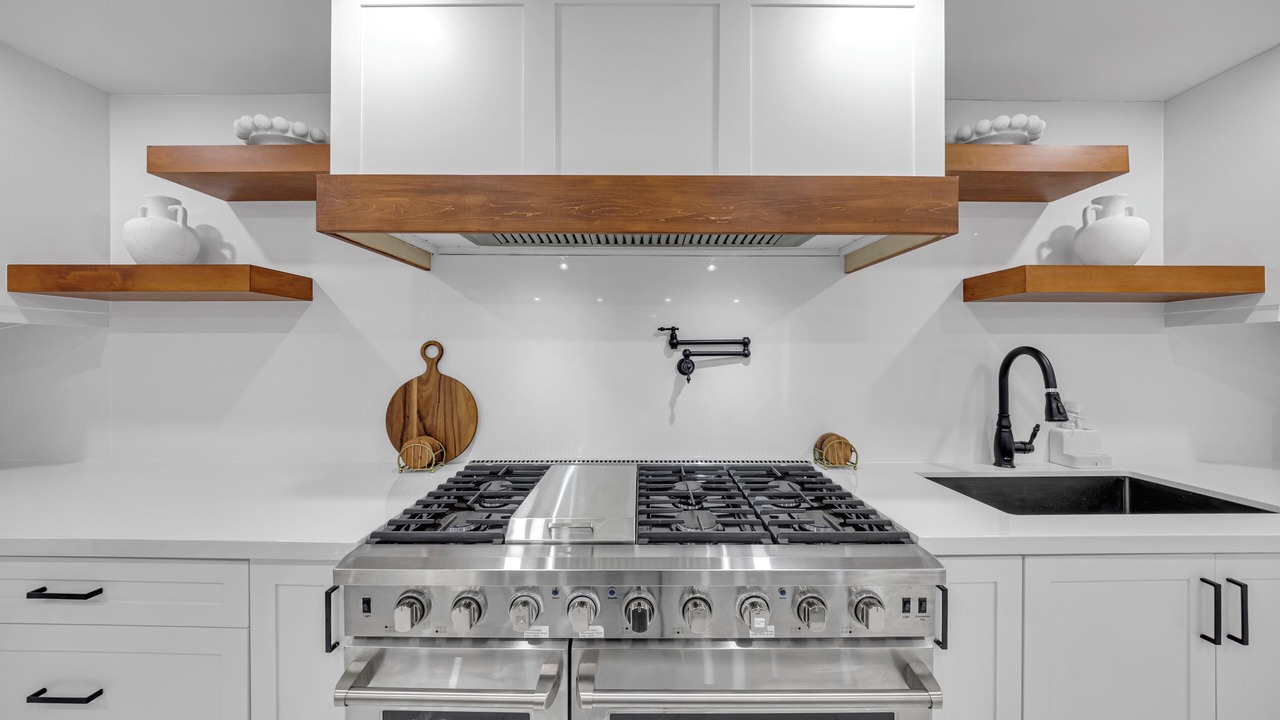Photo of Kitchen in Scugog