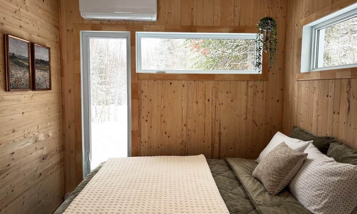 Photo of Bedroom in St-Augustin-de-Woburn