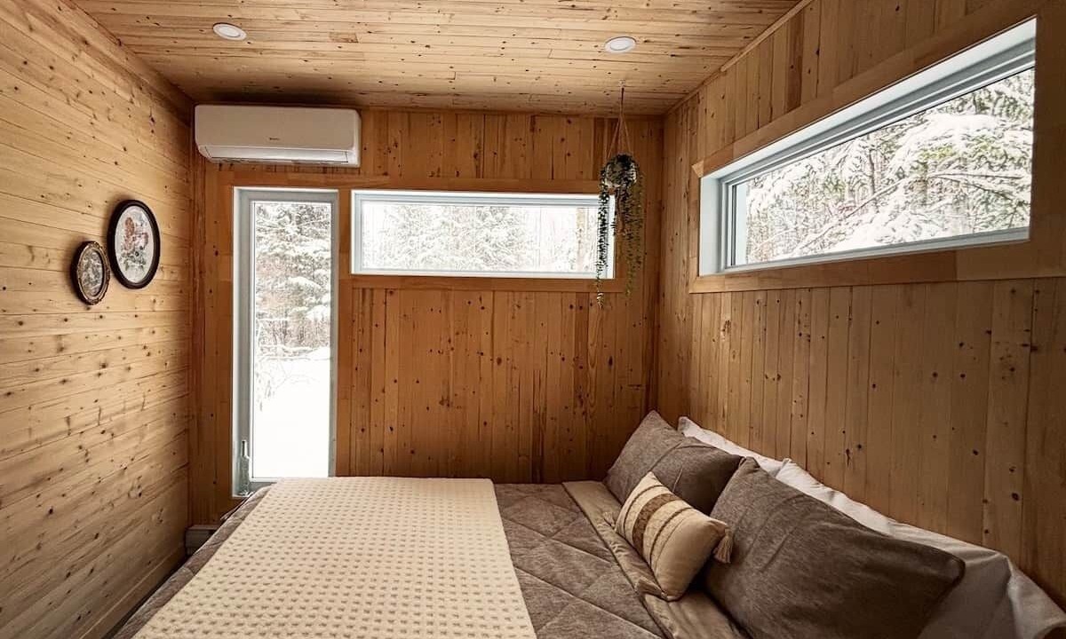 Photo of Bedroom in St-Augustin-de-Woburn