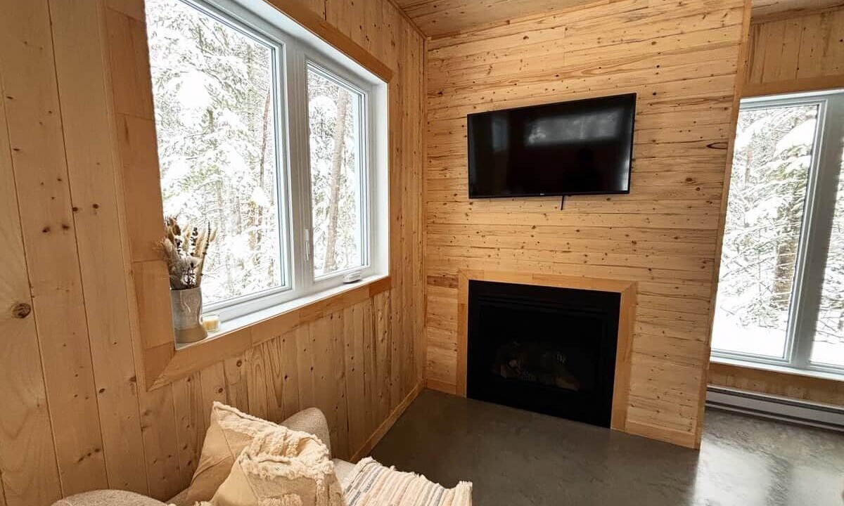Photo of Livingroom in St-Augustin-de-Woburn