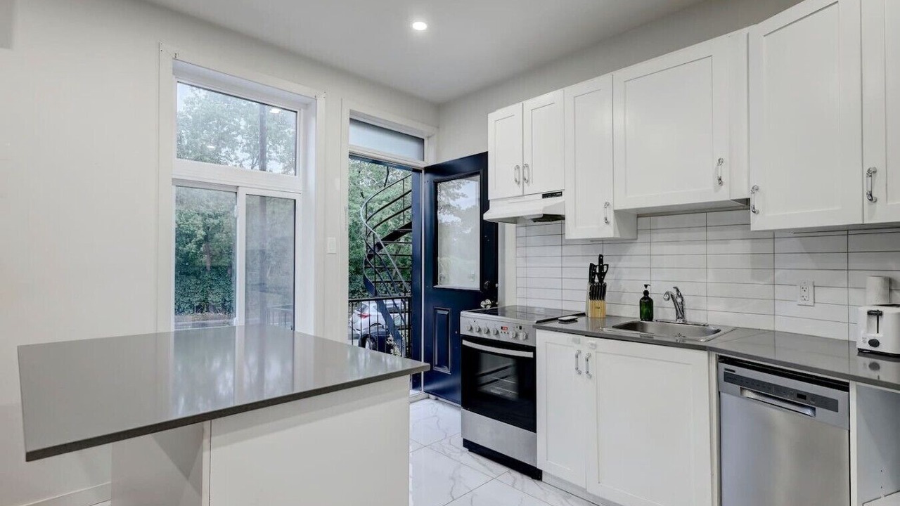 Photo of Kitchen in Cote-Des-Neiges—Notre-Dame-De-Grace