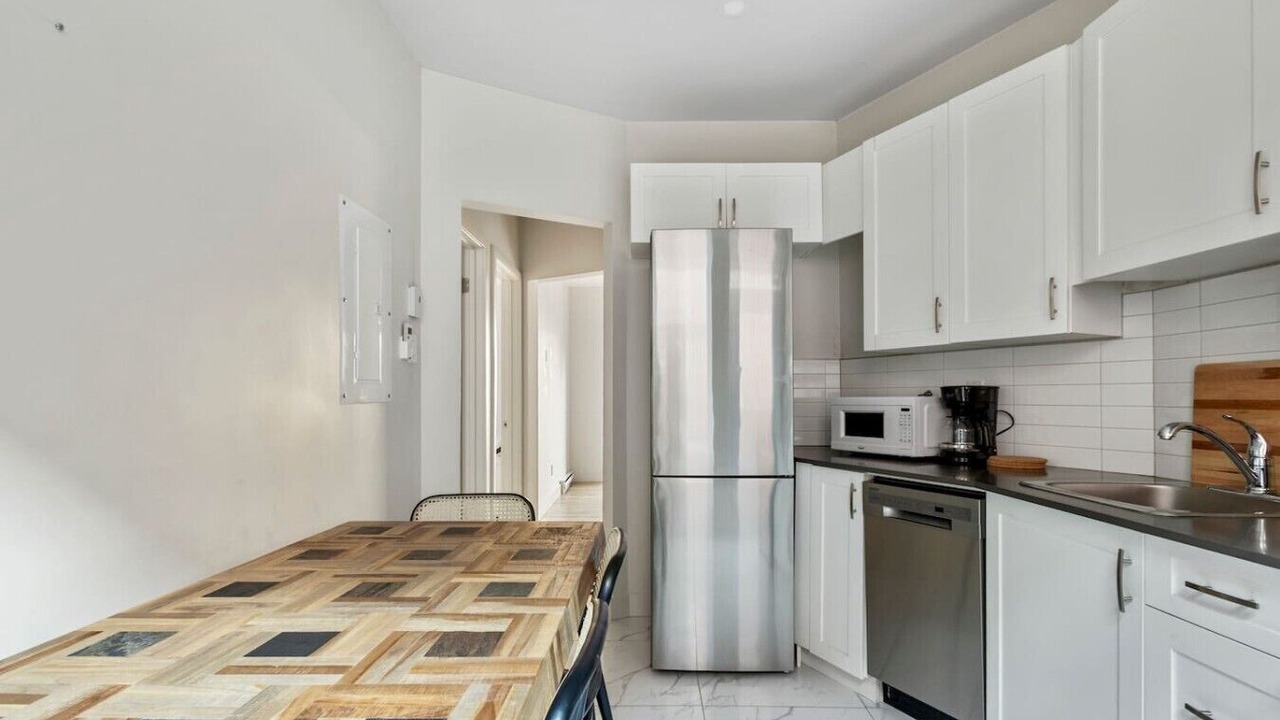 Photo of Kitchen in Cote-Des-Neiges—Notre-Dame-De-Grace