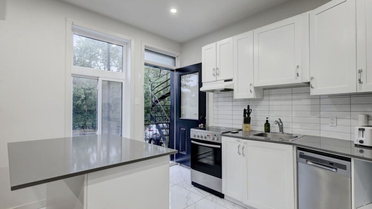 Photo of Kitchen in Cote-Des-Neiges—Notre-Dame-De-Grace
