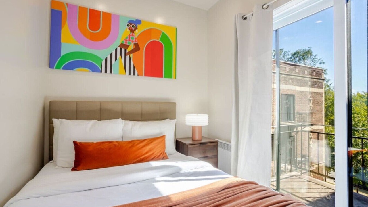 Photo of Bedroom in Cote-Des-Neiges—Notre-Dame-De-Grace