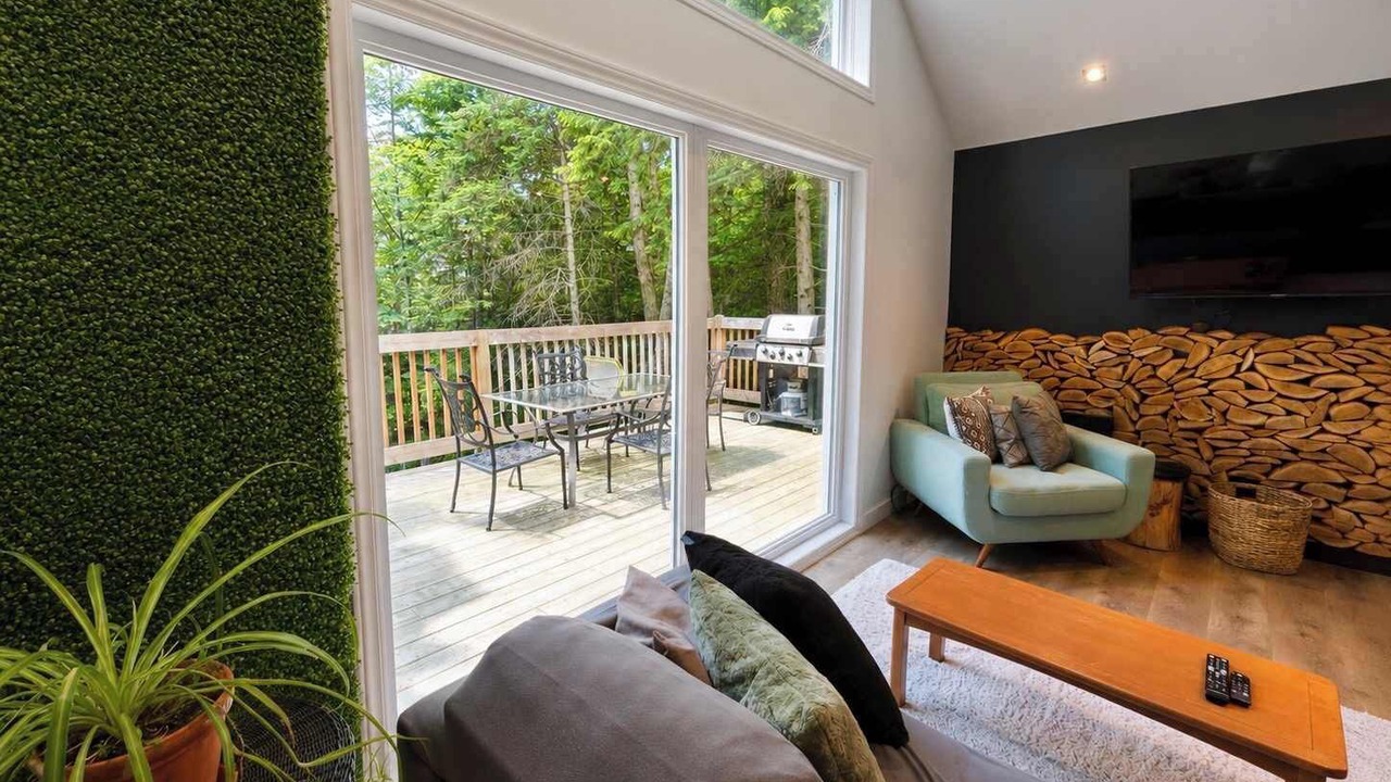 Photo of Livingroom in Amherst