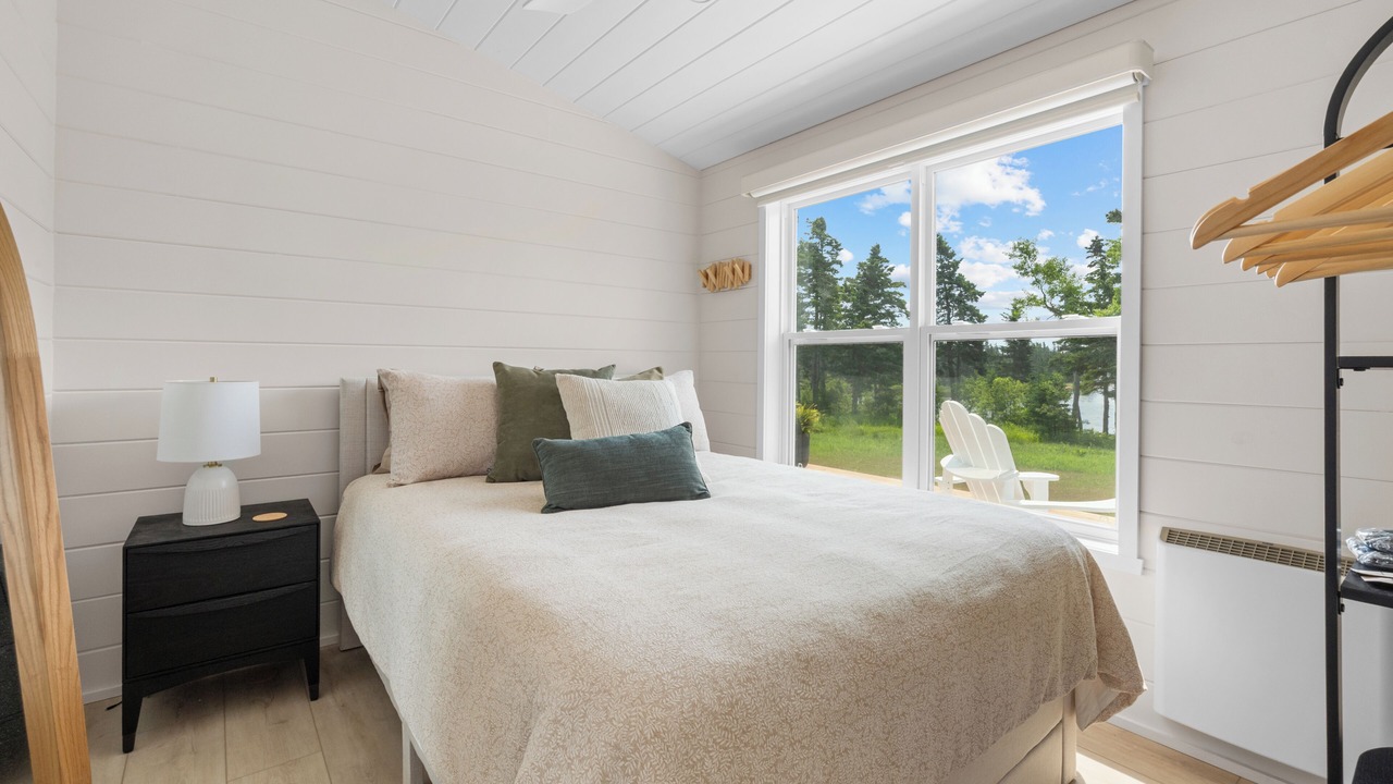 Photo of Bedroom in Red House