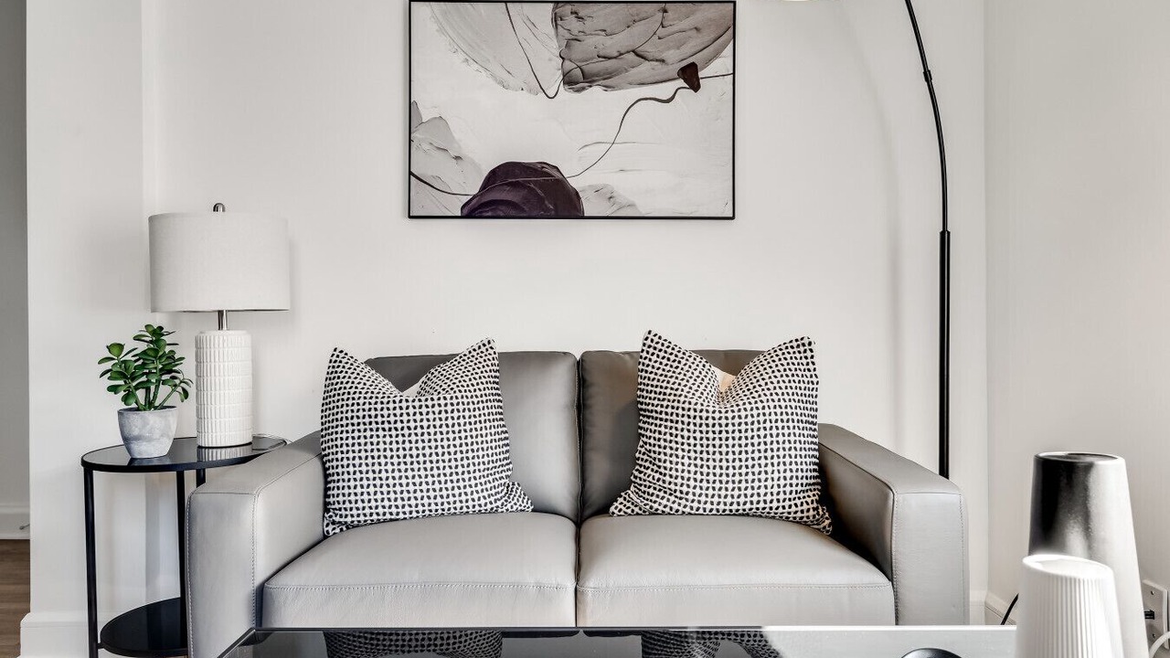 Photo of Livingroom in New Edinburgh