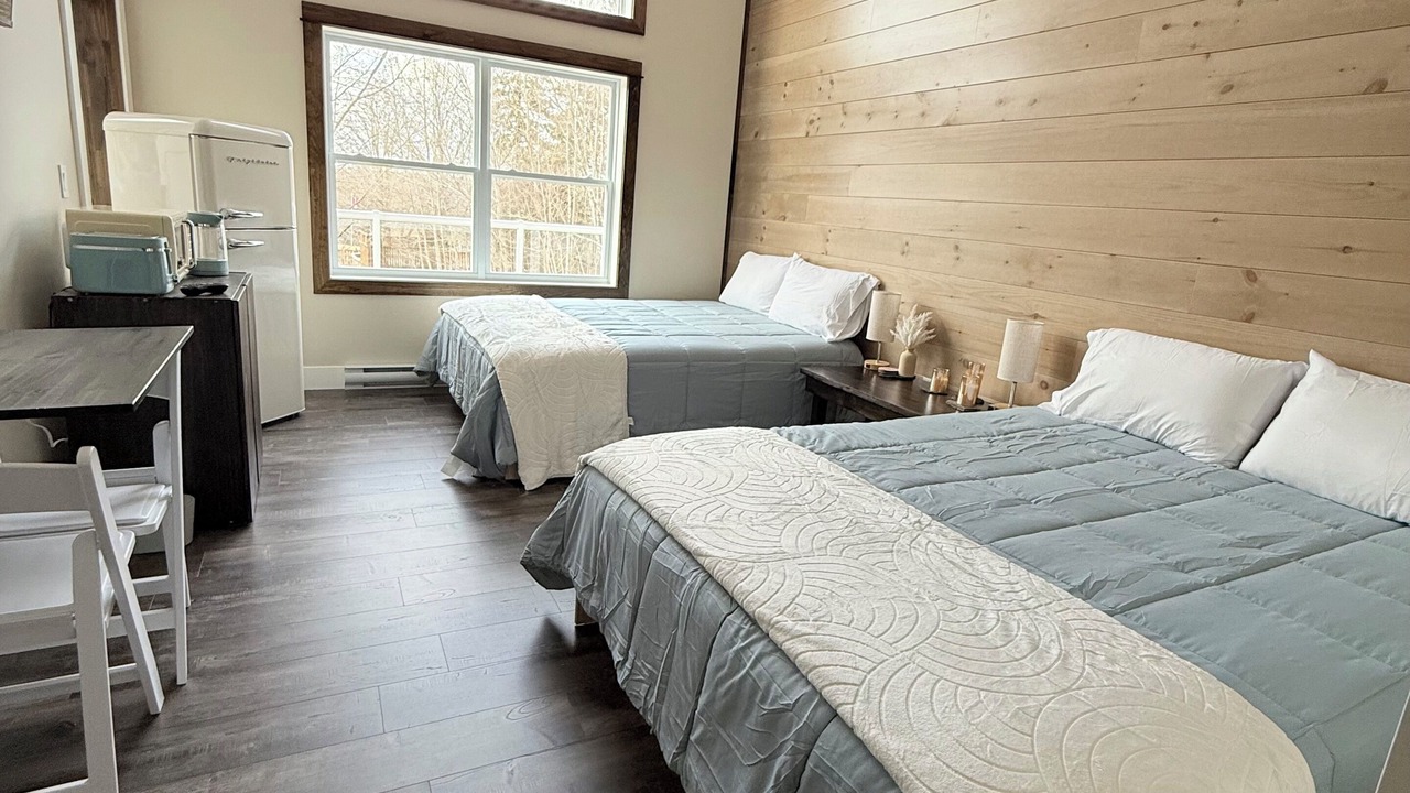 Photo of Bedroom in North Alton