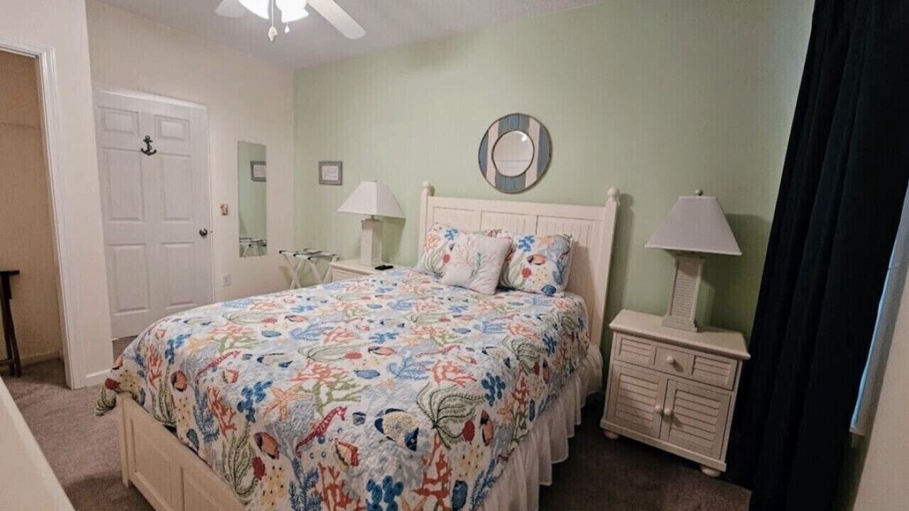 Photo of Bedroom in Carolina Yacht Landing