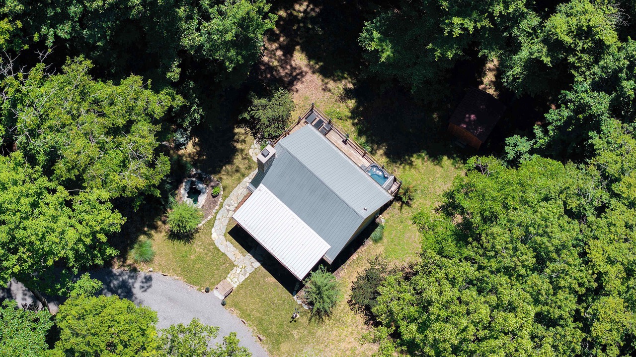 Photo of Outdoor in Claypool Hill