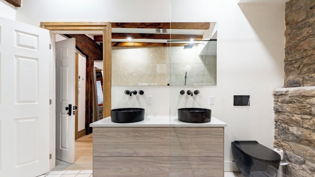 Photo of Bathroom in Cite Multimedia