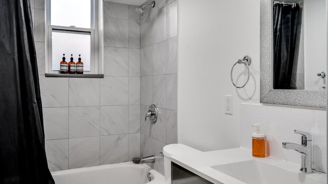 Photo of Bathroom in New Edinburgh