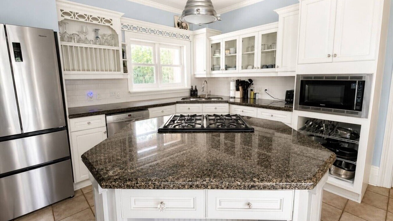 Photo of Kitchen in Cobourg
